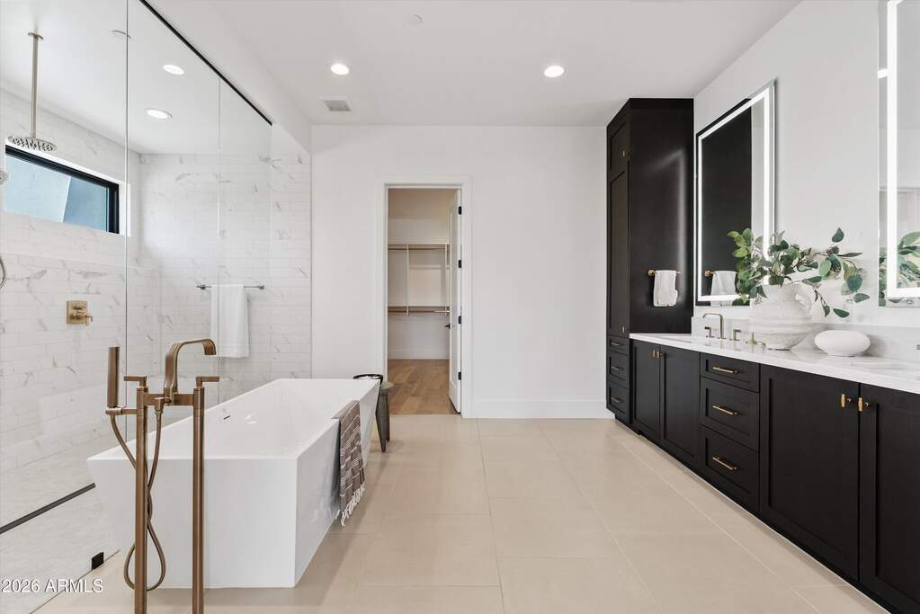 5 Bedroom Single Family Home/House's Image 25