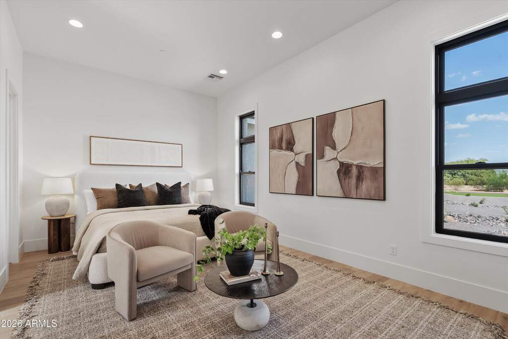 5 Bedroom Single Family Home/House's Image 37
