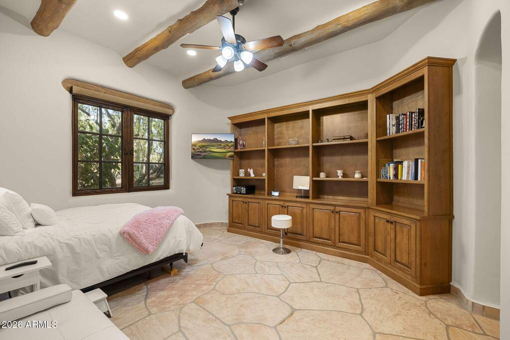 4 Bedroom Single Family Home/House's Image 10