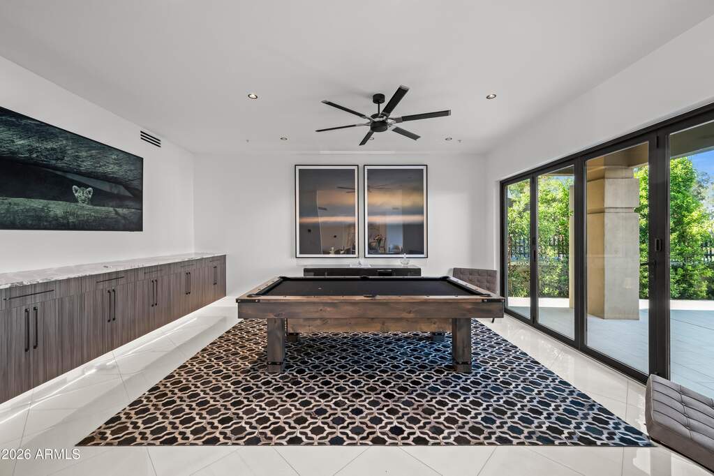 5 Bedroom Single Family Home/House's Image 19