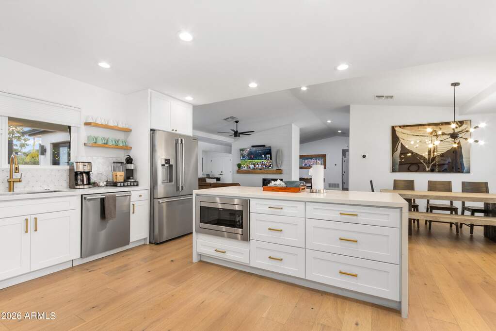 4 Bedroom Single Family Home/House's Image 7