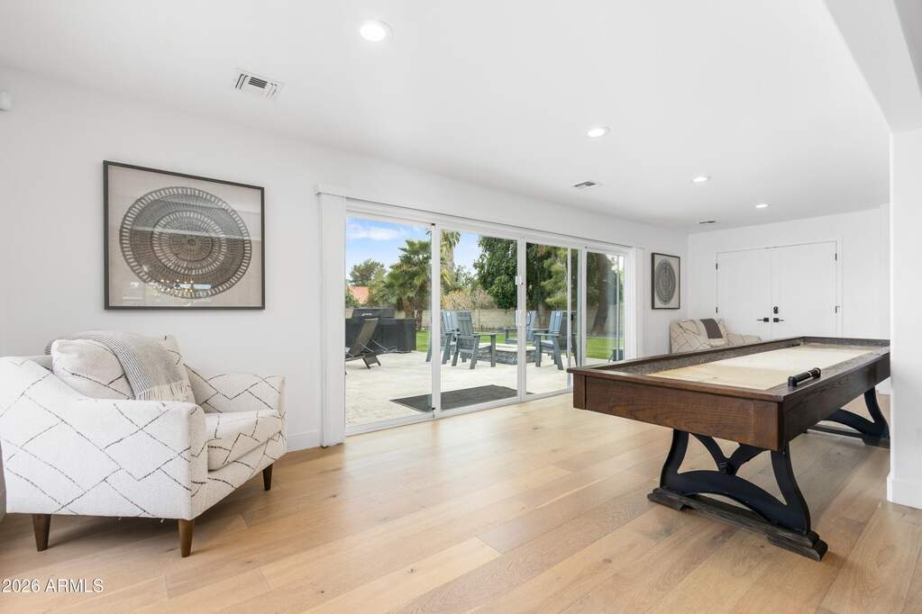 4 Bedroom Single Family Home/House's Image 12