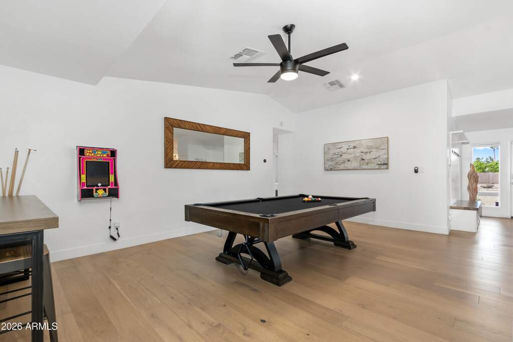 4 Bedroom Single Family Home/House's Image 18