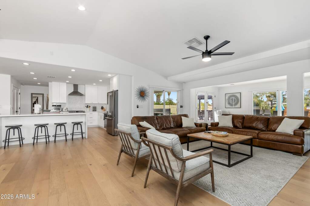 4 Bedroom Single Family Home/House's Image 3