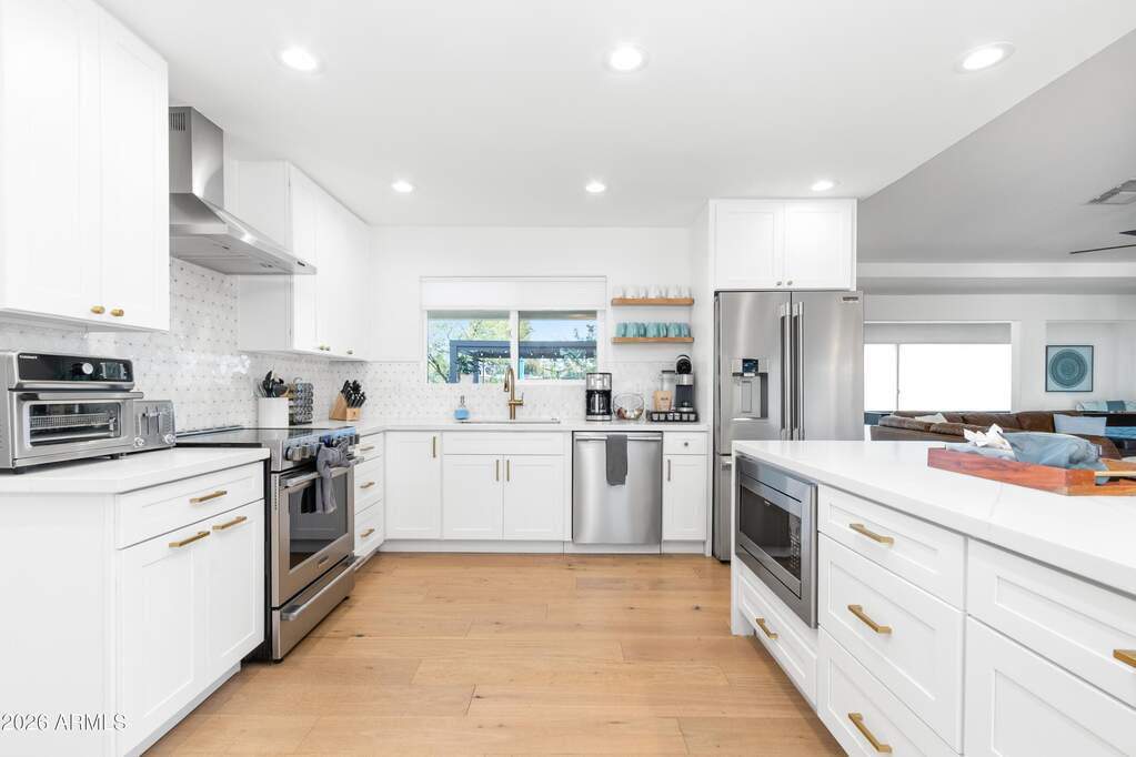 4 Bedroom Single Family Home/House's Image 6