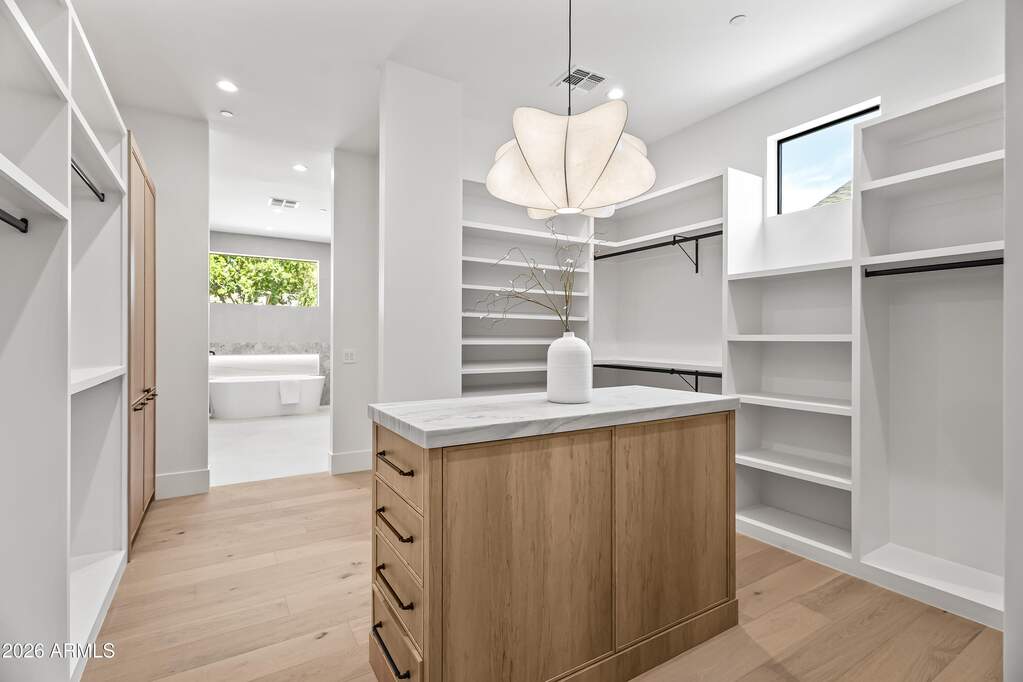 5 Bedroom Single Family Home/House's Image 18