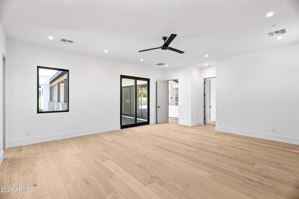 5 Bedroom Single Family Home/House's Image 20