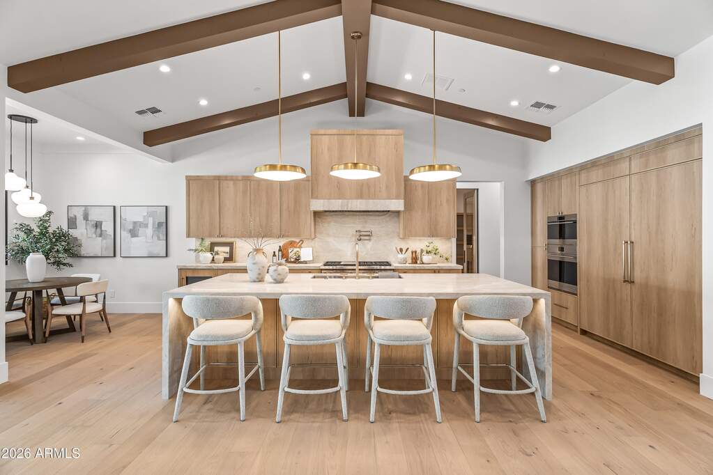 5 Bedroom Single Family Home/House's Image 6