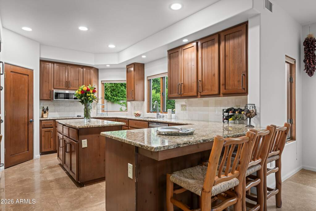 5 Bedroom Single Family Home/House's Image 11