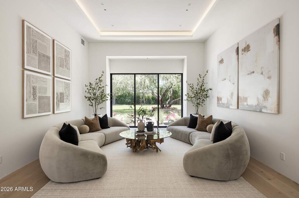 4 Bedroom Single Family Home/House's Image 8