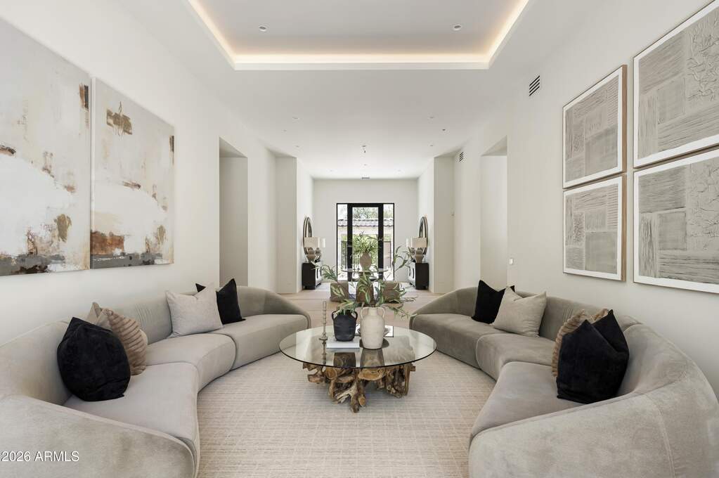 4 Bedroom Single Family Home/House's Image 9