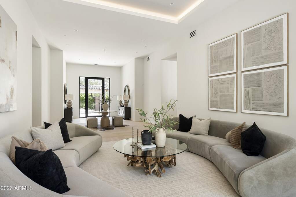 4 Bedroom Single Family Home/House's Image 10