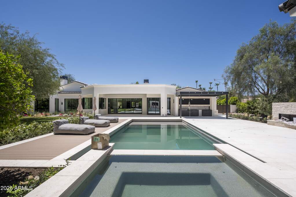4 Bedroom Single Family Home/House's Image 27