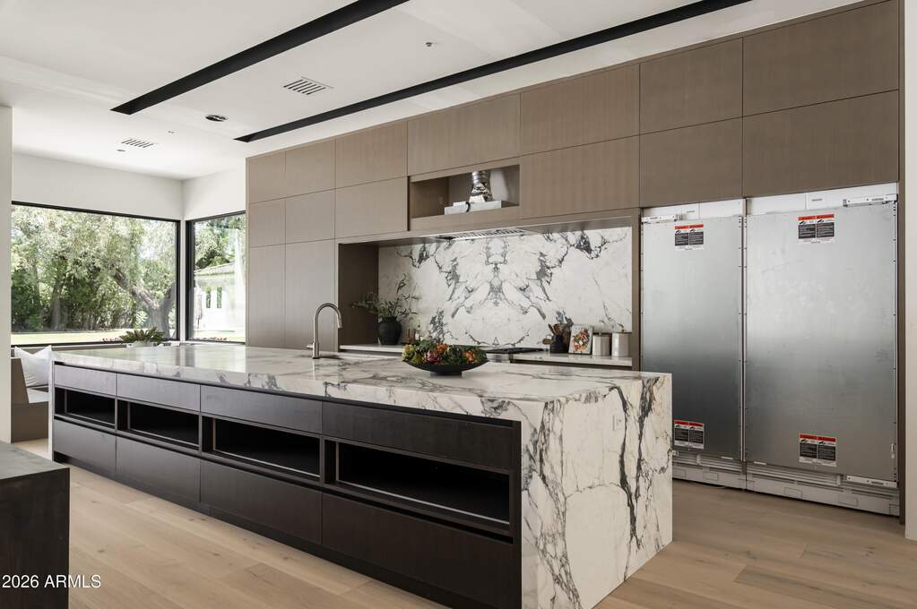 4 Bedroom Single Family Home/House's Image 4