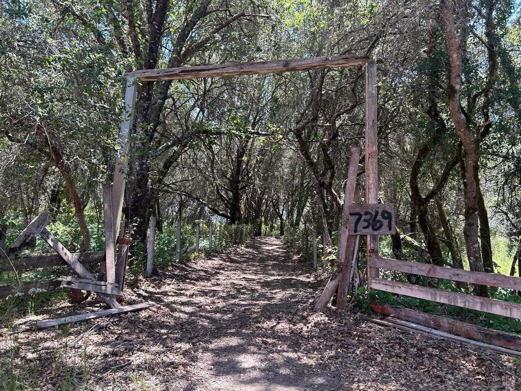 7369 Covey Road photo