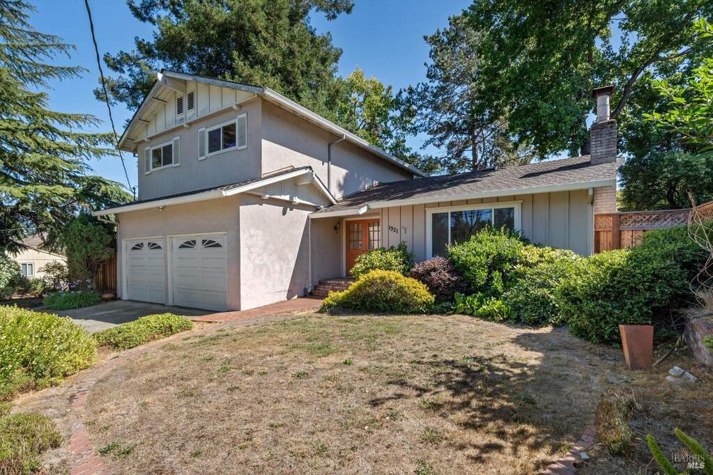 1321 Magnolia Avenue photo