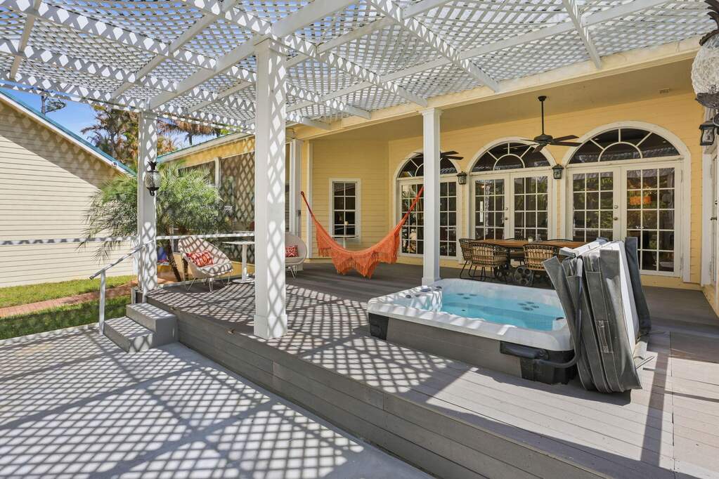4 Bedroom Single Family Home/House's Image 32