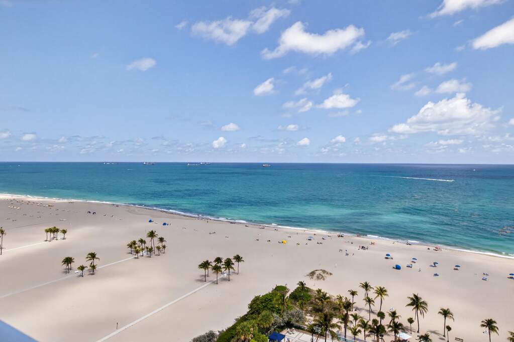 Amazing Direct Oceanfront Views!! Most desired NE