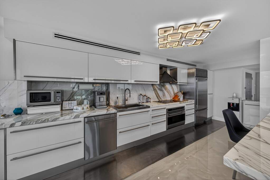 2 Bedroom Apartment/Flat's Image 3