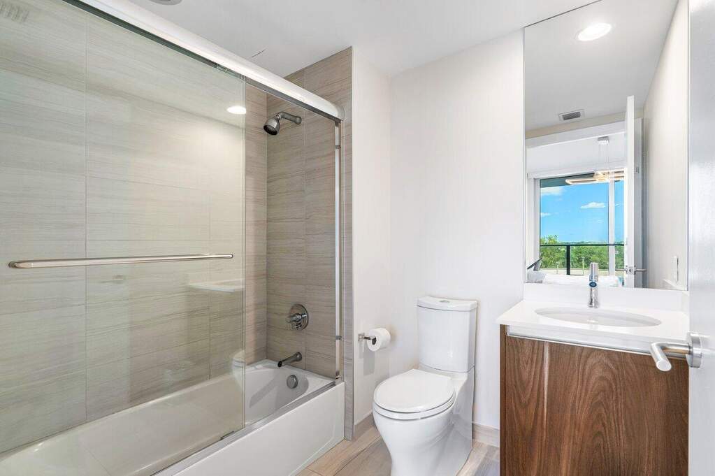 2 Bedroom Apartment/Flat's Image 9