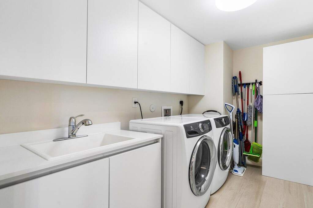 2 Bedroom Apartment/Flat's Image 16