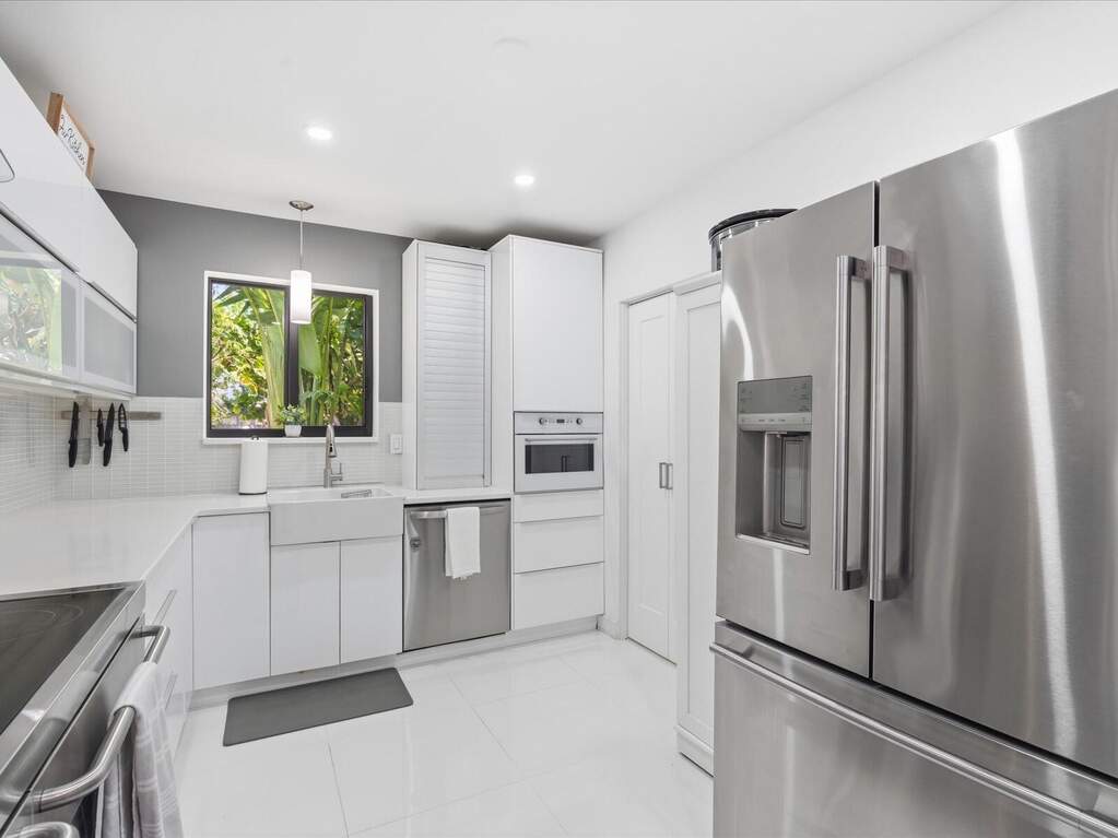 3 Bedroom Single Family Home/House's Image 8