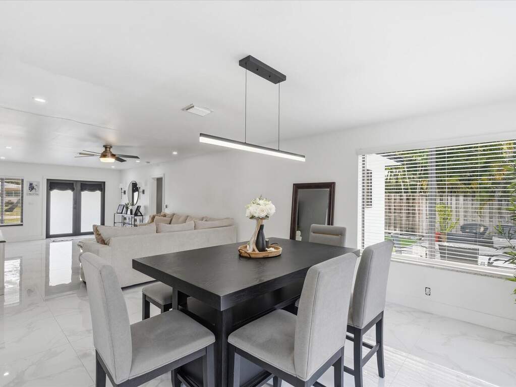 3 Bedroom Single Family Home/House's Image 4