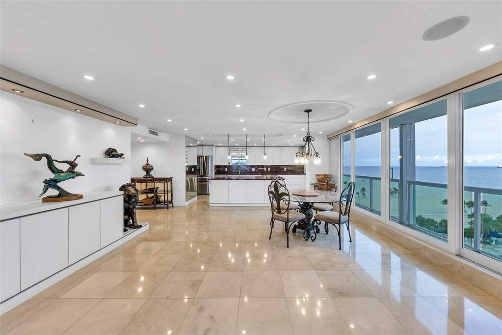 2 Bedroom Apartment/Flat's Image 9