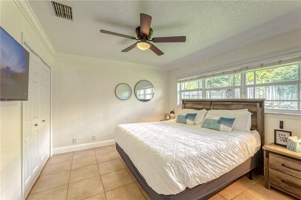 5 Bedroom Single Family Home/House's Image 29