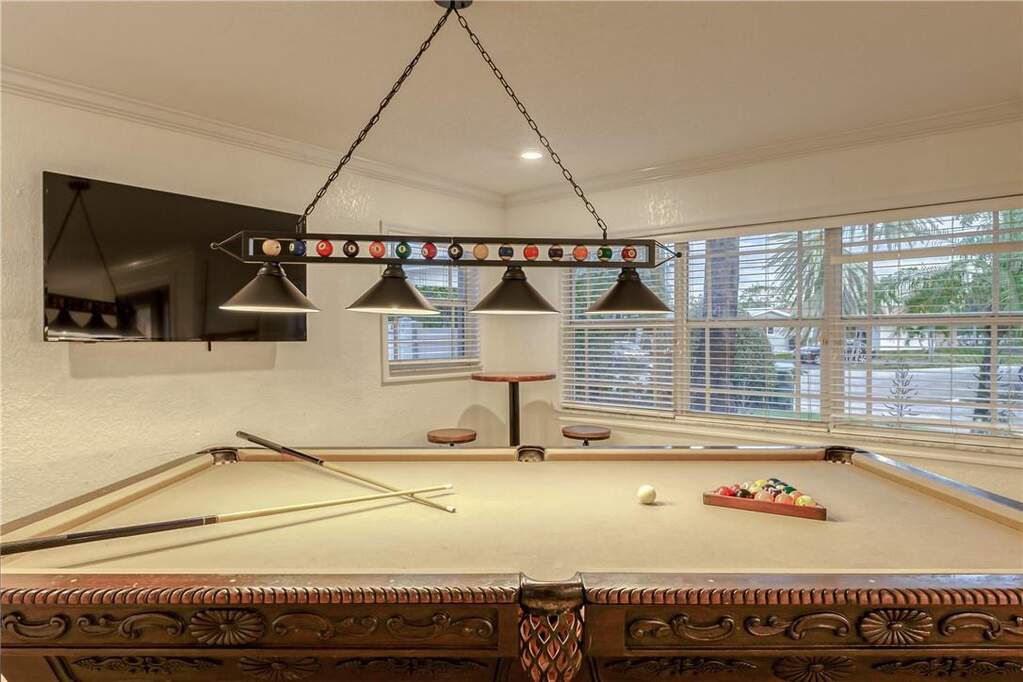 5 Bedroom Single Family Home/House's Image 34