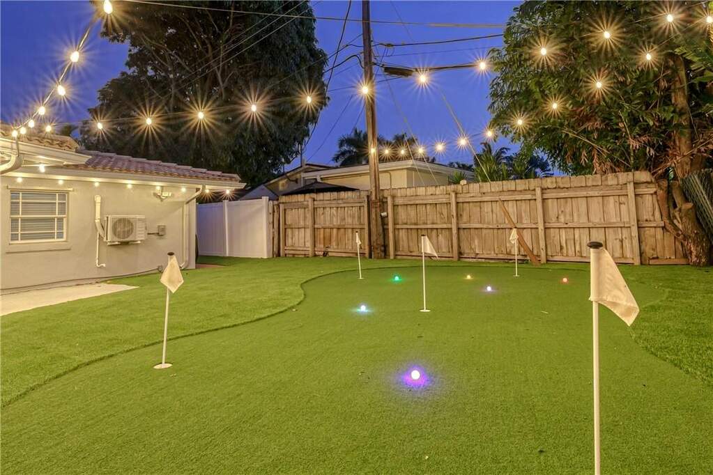 Nighttime Putting!!