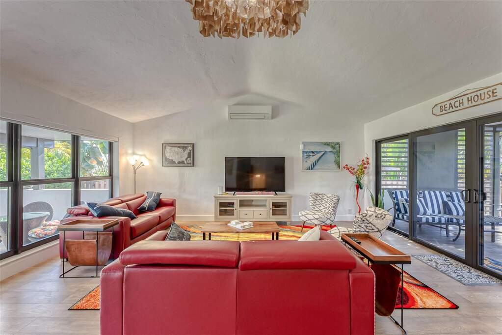 3 Bedroom Single Family Home/House's Image 38