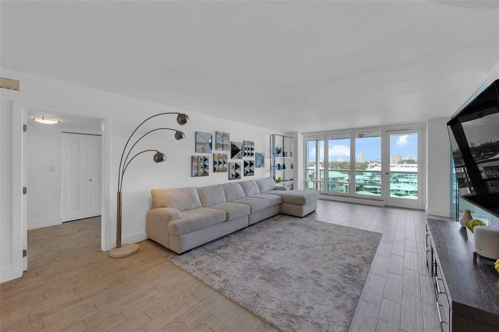 2 Bedroom Apartment/Flat's Image 8