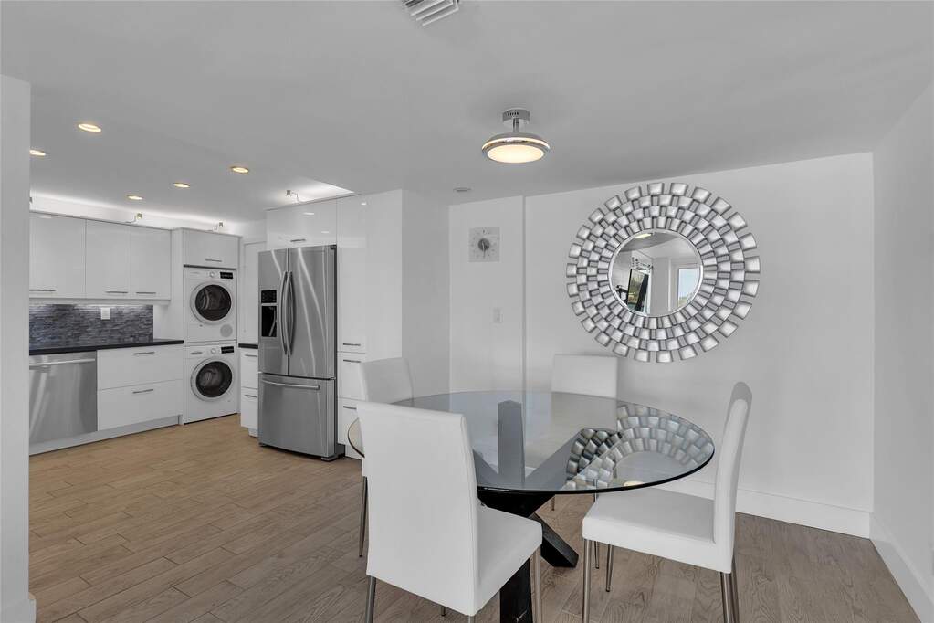 2 Bedroom Apartment/Flat's Image 11