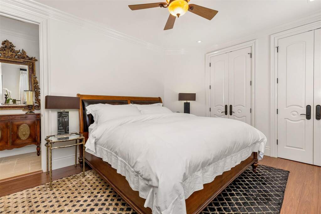 5 Bedroom Single Family Home/House's Image 37