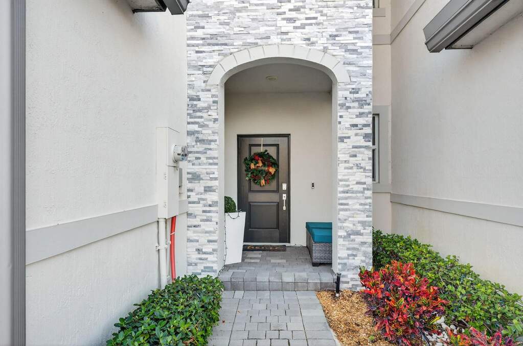 3 Bedroom Villa/Townhouse's Image 26