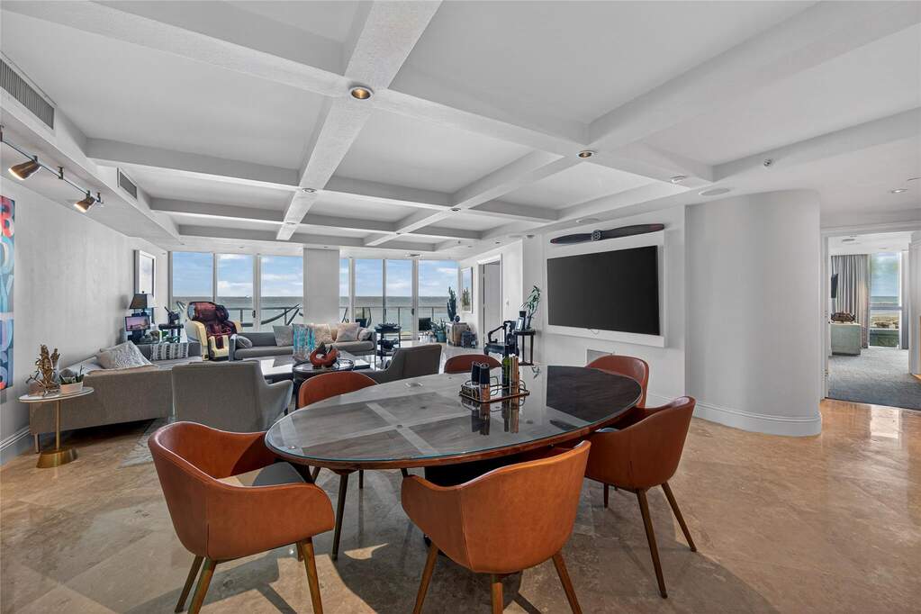 2 Bedroom Apartment/Flat's Image 8