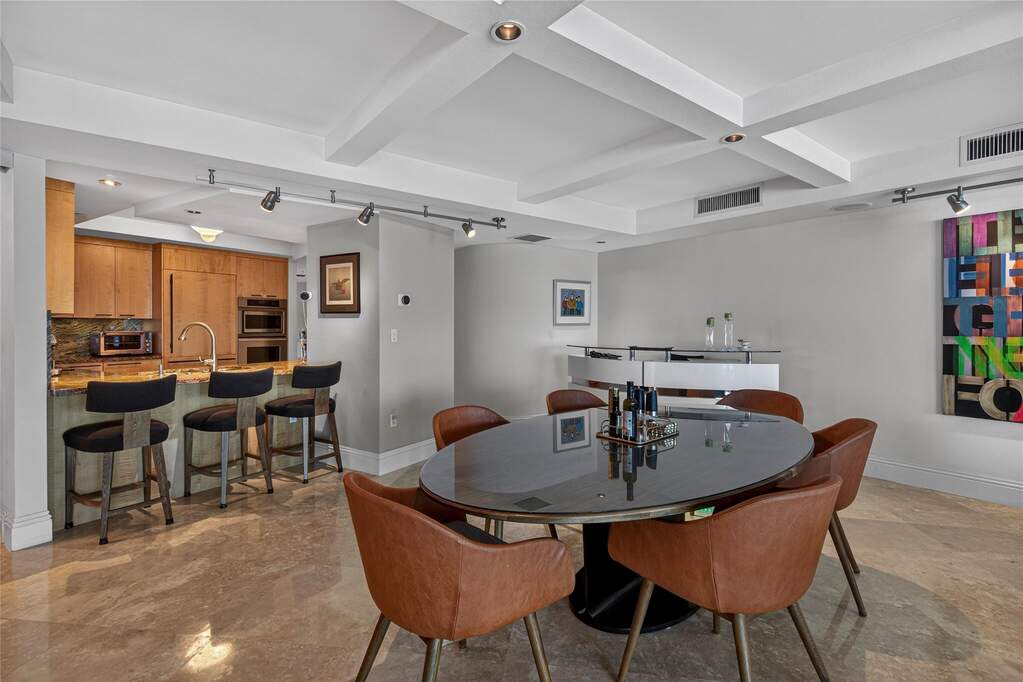 2 Bedroom Apartment/Flat's Image 9