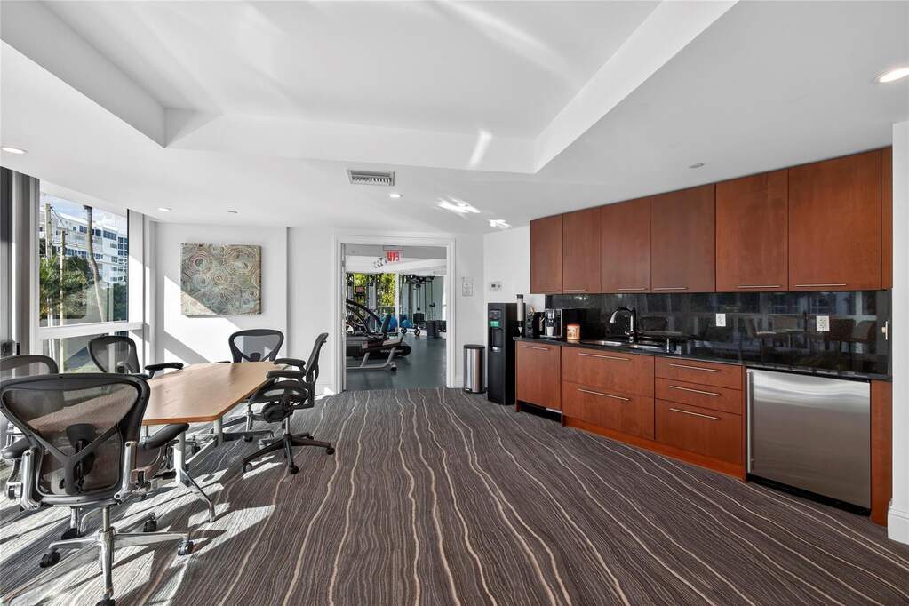 2 Bedroom Apartment/Flat's Image 33