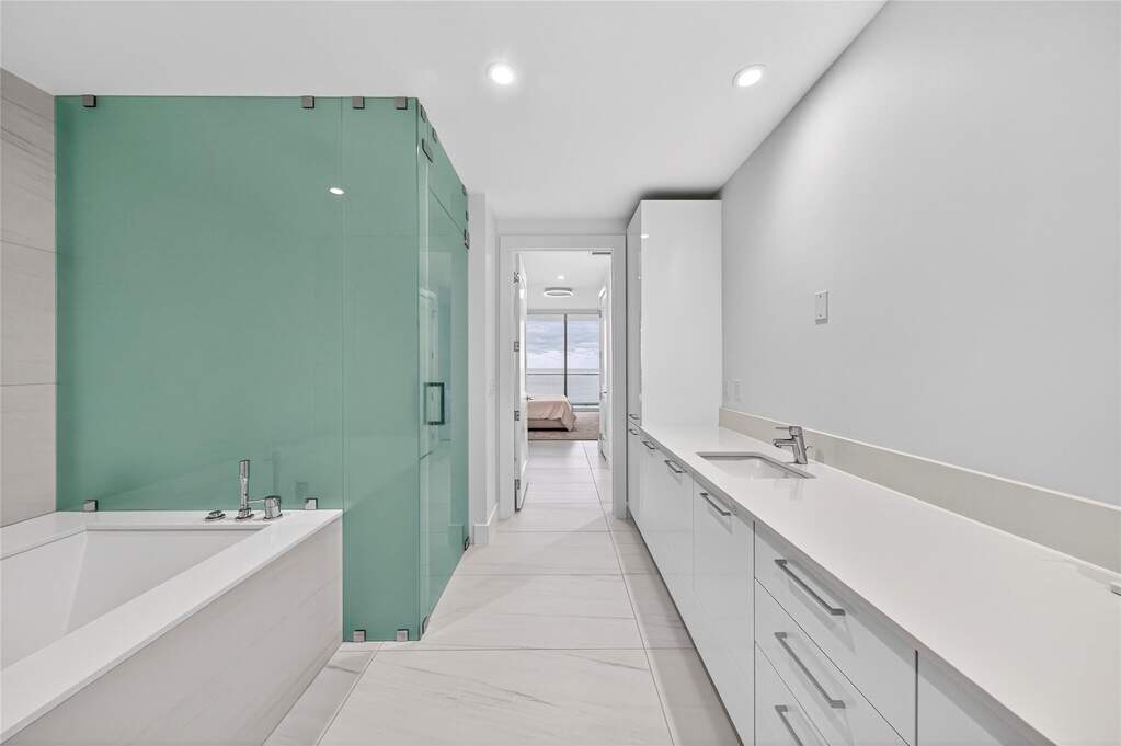 2 Bedroom Apartment/Flat's Image 19