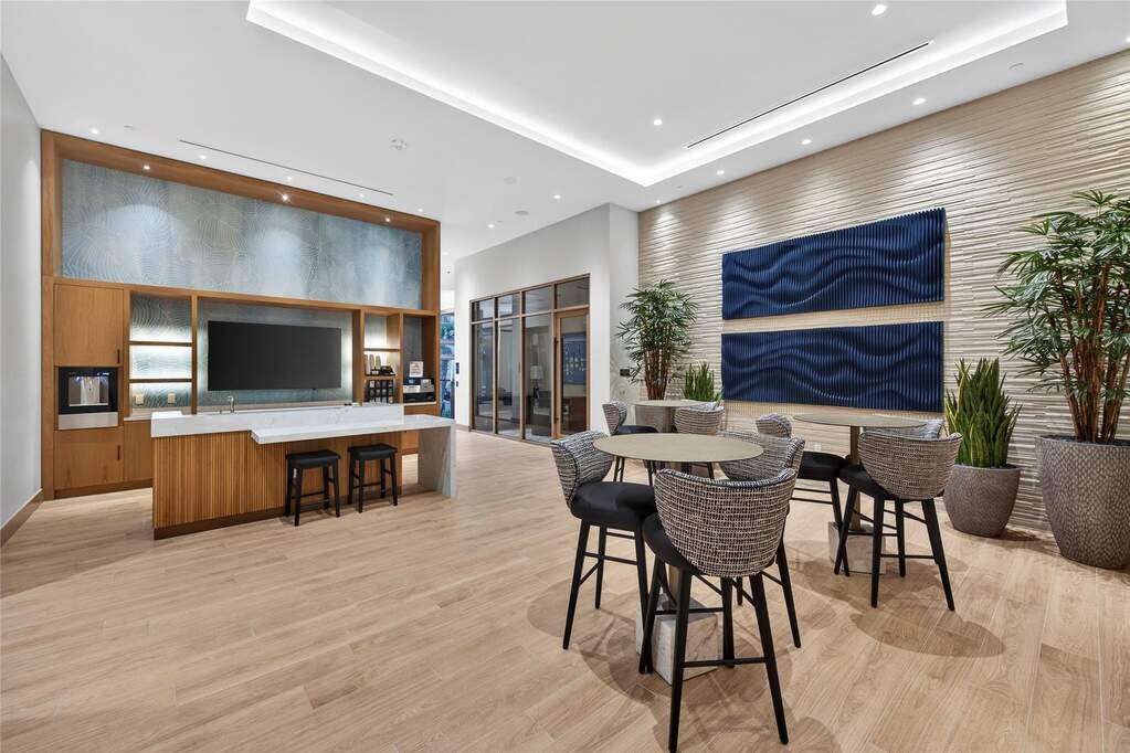 2 Bedroom Apartment/Flat's Image 46