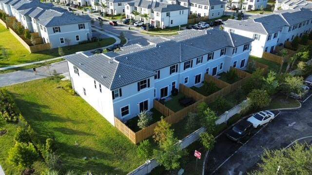 4 Bedroom Villa/Townhouse's Image 4