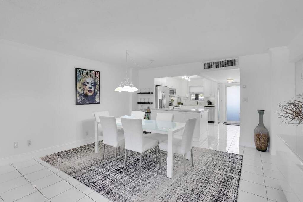 2 Bedroom Apartment/Flat's Image 4