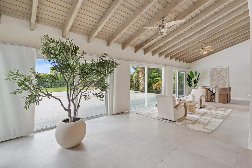 3 Bedroom Single Family Home/House's Image 12