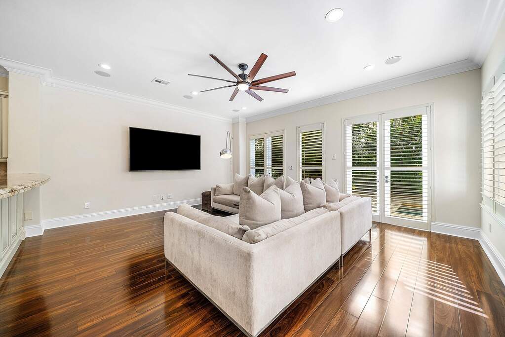 5 Bedroom Single Family Home/House's Image 25