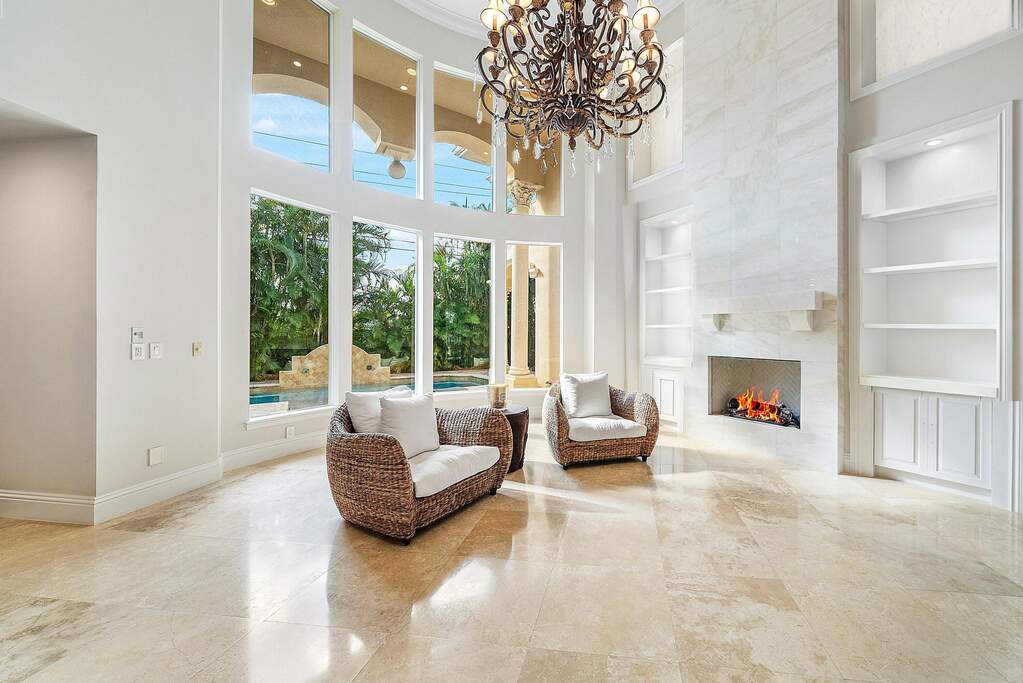 5 Bedroom Single Family Home/House's Image 6
