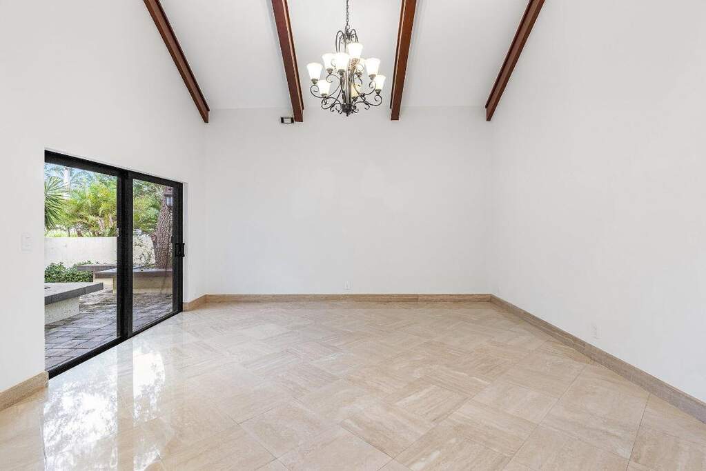 4 Bedroom Single Family Home/House's Image 13