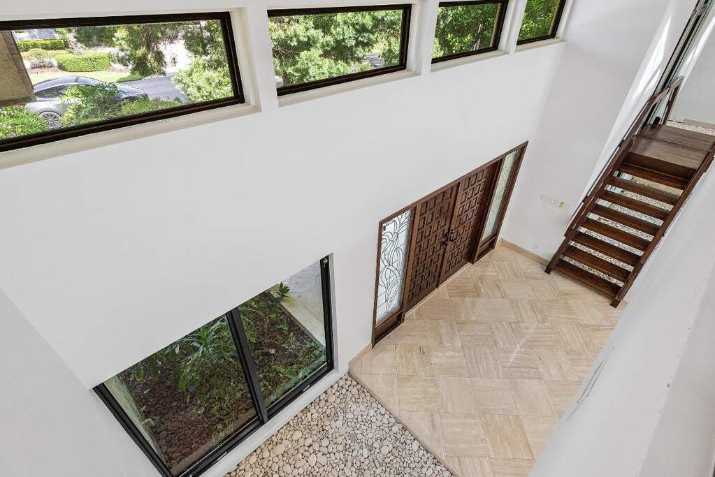 4 Bedroom Single Family Home/House's Image 44