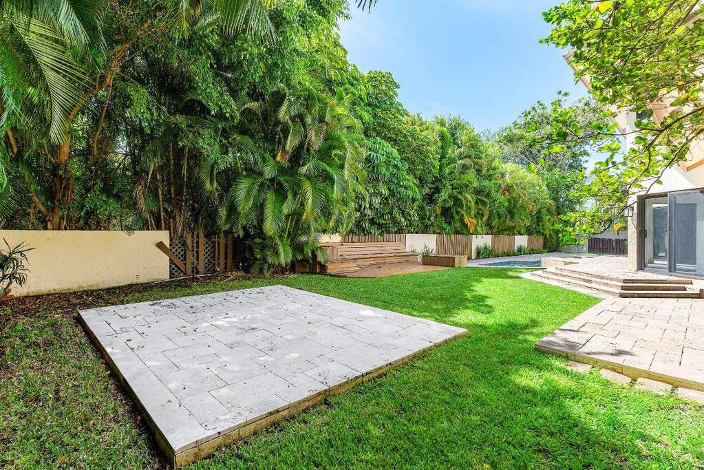 4 Bedroom Single Family Home/House's Image 63