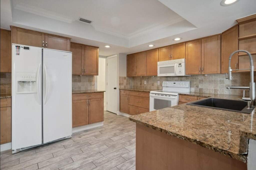 3 Bedroom Single Family Home/House's Image 7